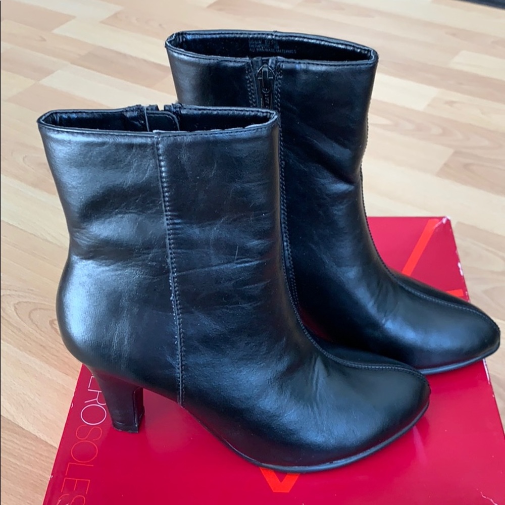 Aerosols Therapeutic Boots EUC